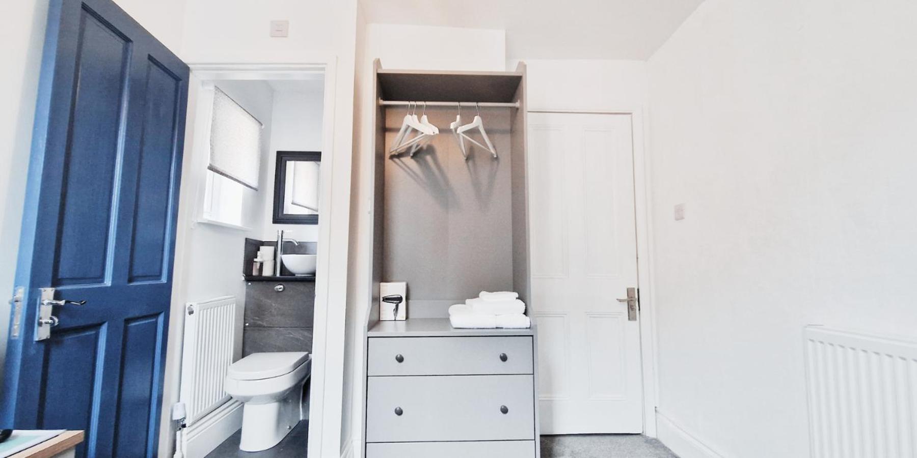 Single Room In Modern House Near Nottingham Exterior photo